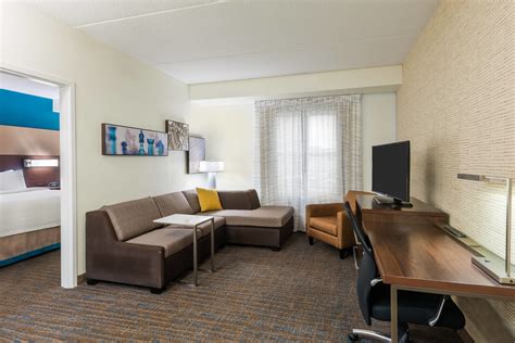 marriott 2 bedroom suite boston.